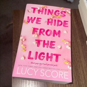 Book by Lucy Score:  'Things We Hide From The Light'  PaperBack 🎀